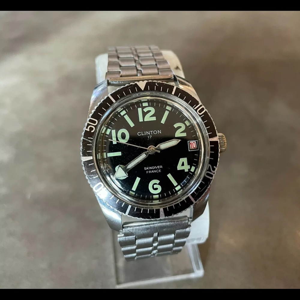 Vintage Clinton Skin Diver Watch Date Function Perfect Dial Excellent Condition